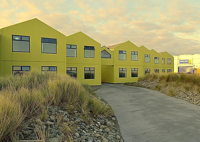Airport Motel